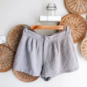 FREE PEOPLE Embroidered Floral Tan Shorts Womens Size 2